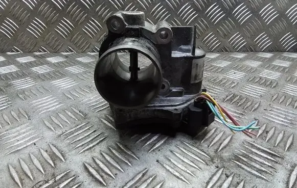 Nissan X-Trail T31 Throttle valve 8200987453