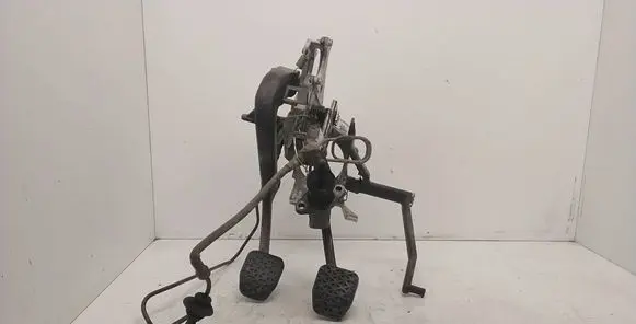 BMW 5 E39 Pedal assembly 42223703