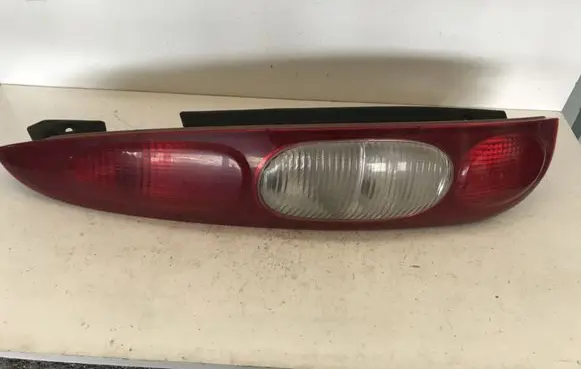 KIA Clarus Rear/tail lights