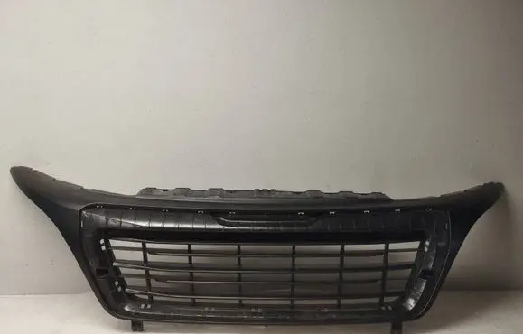 Peugeot Boxer Front bumper upper radiator grill 1314847070