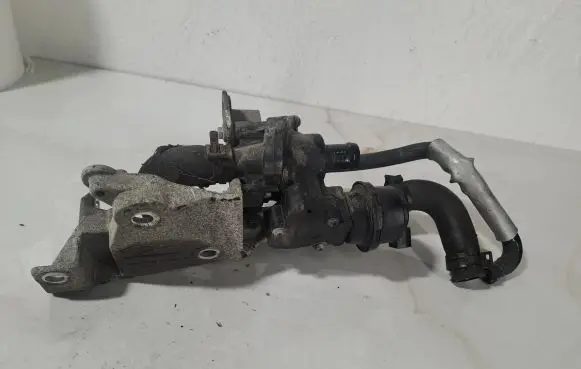 Renault Master III Water pump 922377470R