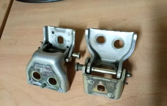 Peugeot 307 Front door hinge set 