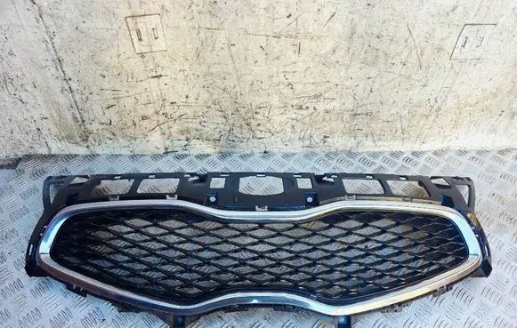 KIA Carens III Front bumper upper radiator grill 86520A4000