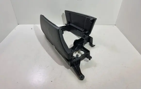 BMW 5 F10 F11 Armrest 1600319
