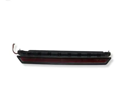 Volkswagen PASSAT B5 Third/center stoplight S302E1531 SAEU396D0T