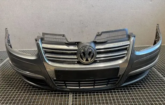 Volkswagen Jetta V Front bumper 1K0807221D