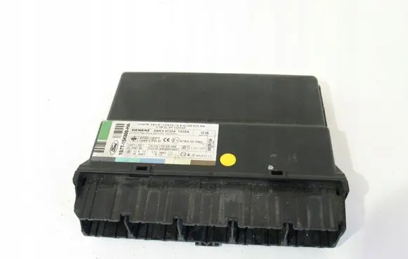 Ford Mondeo Mk III Comfort/convenience module Array