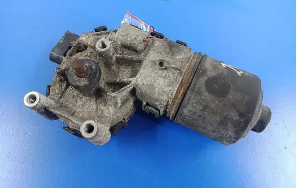 Front wiper linkage and motor