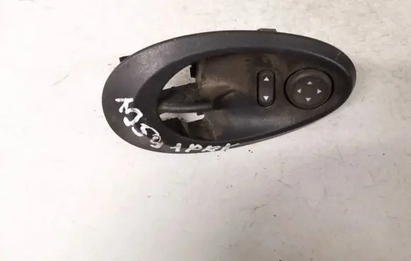 Iveco Daily 40.8 Wing mirror switch a223