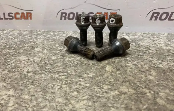 BMW 5 E60 E61 Nuts/bolts 