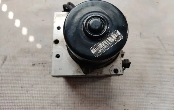 Volvo S80 ABS Pump 9467581 10020402364 121791