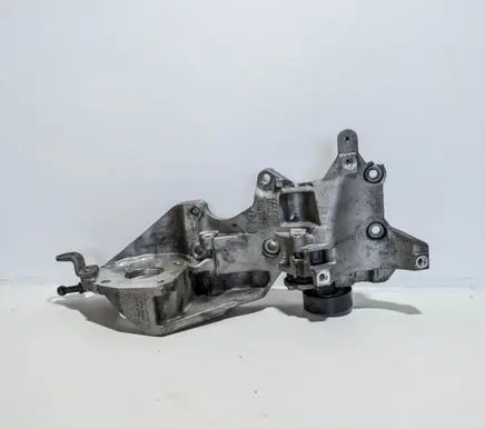 Volkswagen Polo V 6R Other engine bay part 03L903143K