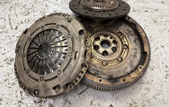 Skoda Karoq Clutch set kit 05E105266B 04E141016J