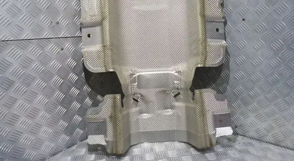 Mercedes-Benz SLK R172 Engine cover (trim)
