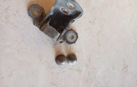 Renault Laguna II Front door upper hinge