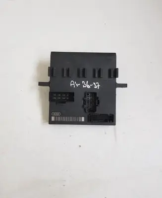 Audi A4 S4 B6 8E 8H Light module LCM 8E0907279E