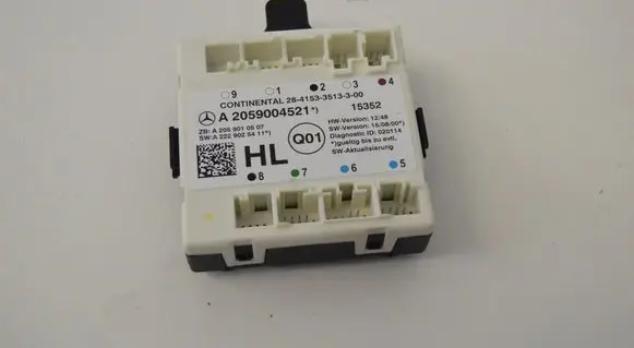 Toyota RAV 4 (XA40) Door control unit/module A2059004521