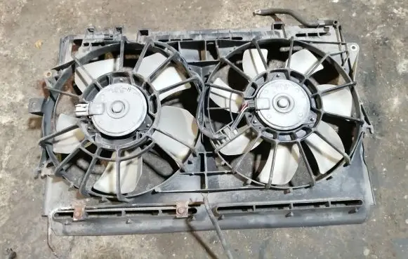 Toyota Avensis T250 Fan set 163630G050 163630G060