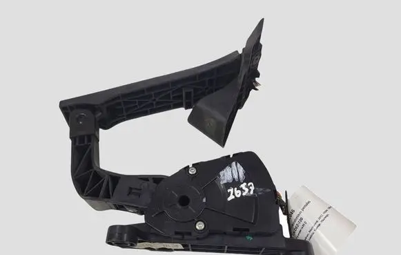 Hyundai ix35 Accelerator throttle pedal 327002S100 DH327262S000