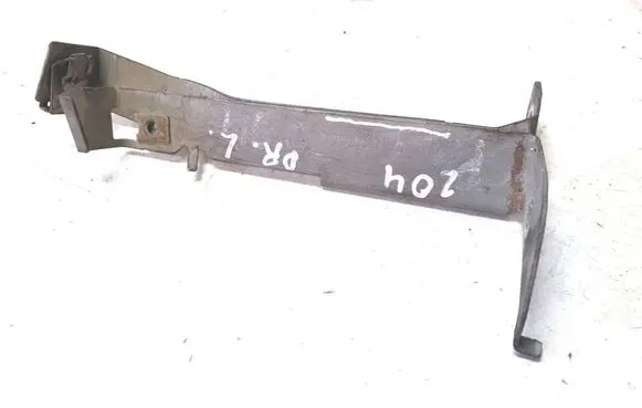 Mercedes-Benz C W204 Front bumper mounting bracket A2045241340