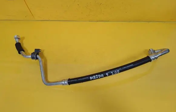 Mazda 5 Air conditioning (A/C) pipe/hose