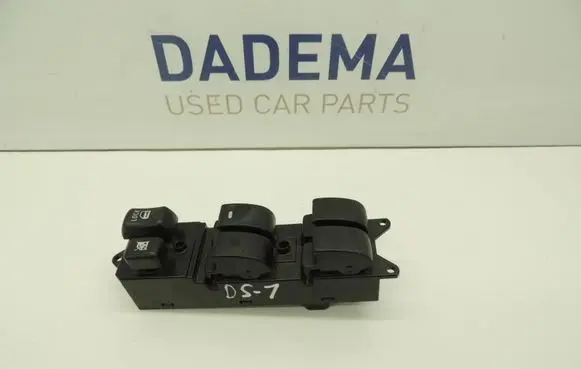 Mitsubishi Outlander Electric window control switch 8608A147 DS1