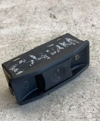 BMW 5 E34 Sunroof switch 1378867