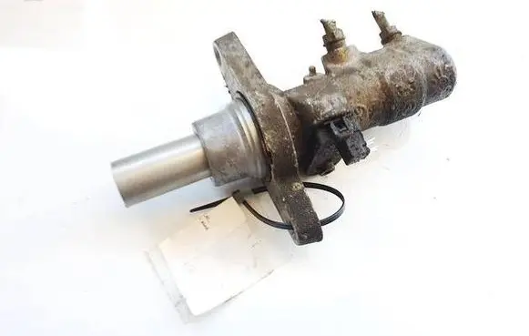 Volkswagen PASSAT B6 Master brake cylinder