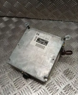 Toyota Corolla Verso E121 Engine control unit/module 8966113070 1752008111