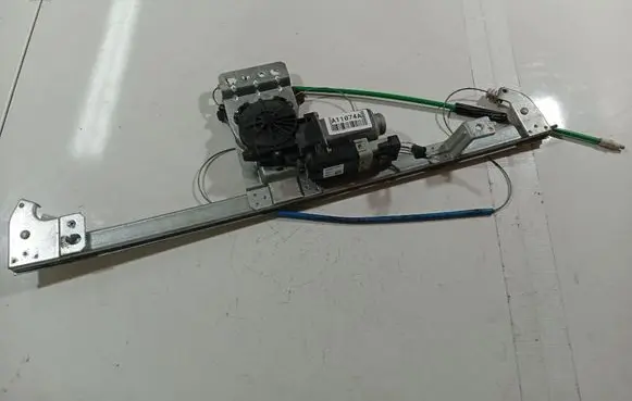 Peugeot Expert Front door window regulator motor 