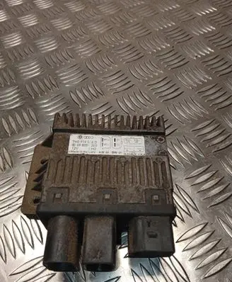 Volkswagen Transporter - Caravelle T5 Coolant fan relay 7H0919506D 898096000