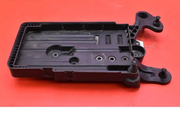 Seat Leon (5F) Battery box tray 5Q0915321G