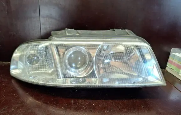 Audi A4 S4 B5 8D Headlight/headlamp 087497 89300409 00DC01102A4