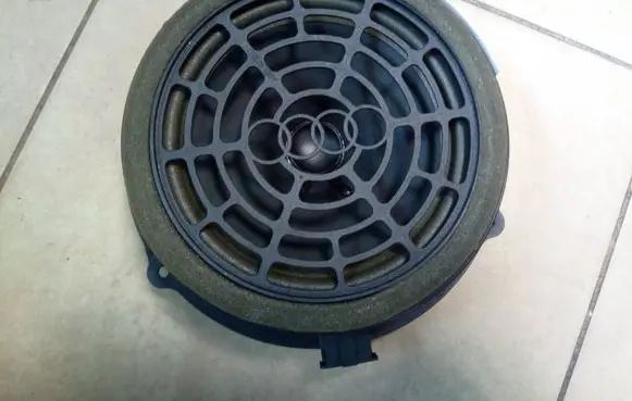 Audi A4 S4 B8 8K Rear door speaker 8K0035411A NE22533