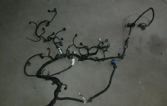 Ford Focus Engine installation wiring loom F1FT12A690