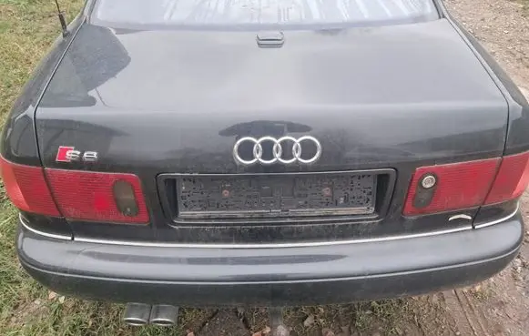 Audi A8 S8 D2 4D Truck tailgate 