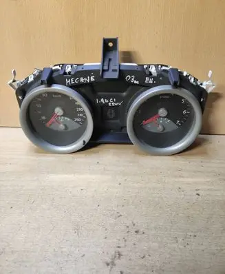 Renault Megane II Speedometer (instrument cluster) 8200306538