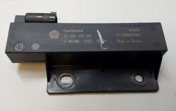 Dodge Durango Aerial antenna amplifier 68068148AA