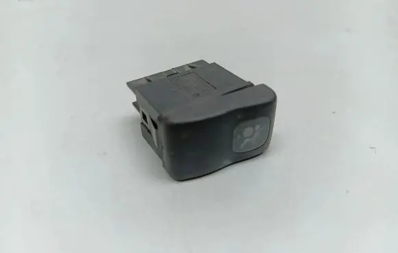 Volkswagen Polo III 6N 6N2 6NF Passenger airbag on/off switch 