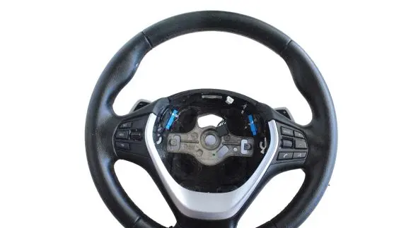 BMW 4 F32 F33 Steering wheel 6863206 SW686320603