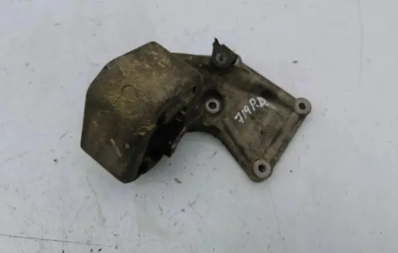 Jeep Grand Cherokee (WK) Engine mount bracket 52090308ae