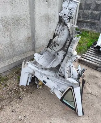 Front quarter panel