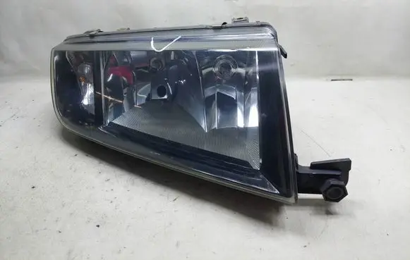 Skoda Fabia Mk1 (6Y) Headlight/headlamp 153KASACJ
