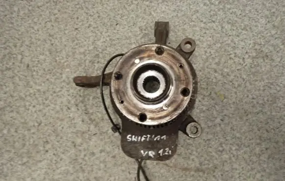 Suzuki Swift II Front wheel hub spindle knuckle