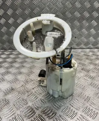 BMW 3 F30 F35 F31 In-tank fuel pump 7243972