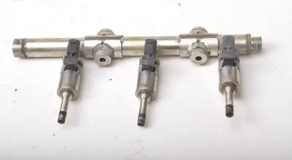 Audi A3 S3 8V Fuel main line pipe 0261500350