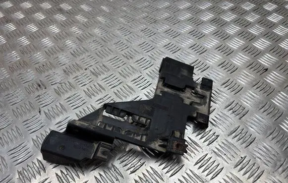 Audi Q5 SQ5 Headlight/headlamp mounting bracket 8R0941454