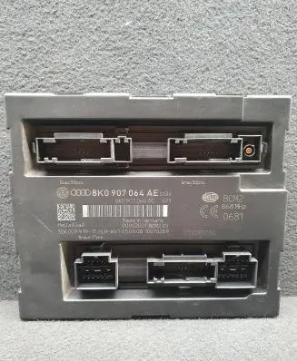 Audi A4 S4 B8 8K Comfort/convenience module 8K0907064AE