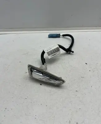 Opel Grandland X Front fender indicator light 9825484980 137127241 701870