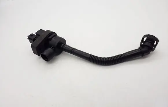 BMW 3 E46 Vacuum valve 7512581
